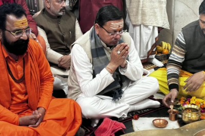 मुख्यमंत्री श्री पुष्कर सिंह धामी दक्षेश्वर महादेव मंदिर में की पूजा-अर्चना,