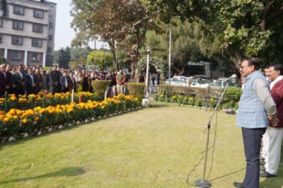 मुख्य सचिव श्री आनन्द बर्द्धन ने नववर्ष के शुभ अवसर पर सभी प्रदेशवासियों को नववर्ष की दी शुभकामनाएं