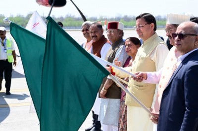 मुख्यमंत्री ने किया देहरादून-पिथौरागढ़ विमान सेवा का शुभारंभ