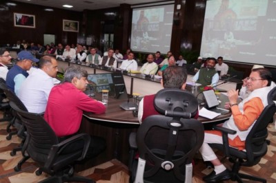 मुख्यमंत्री ने की 5 विधानसभाओं की सीएम घोषणाओं की समीक्षा