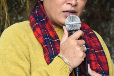 ग्रामवासियों की भावना के अनुरूप सड़क निर्माण एवं अन्य विकास कार्यों के लिए विधायक निधि से 13.50 लाख रुपये प्रदान किए जाएंगे