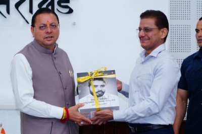 बोर्ड निर्माण श्रमिकों एवं उनके आश्रितों को कौशल प्रशिक्षण उपरान्त विदेश में रोजगार उपलब्ध कराने के लिए भी  करे प्रयास