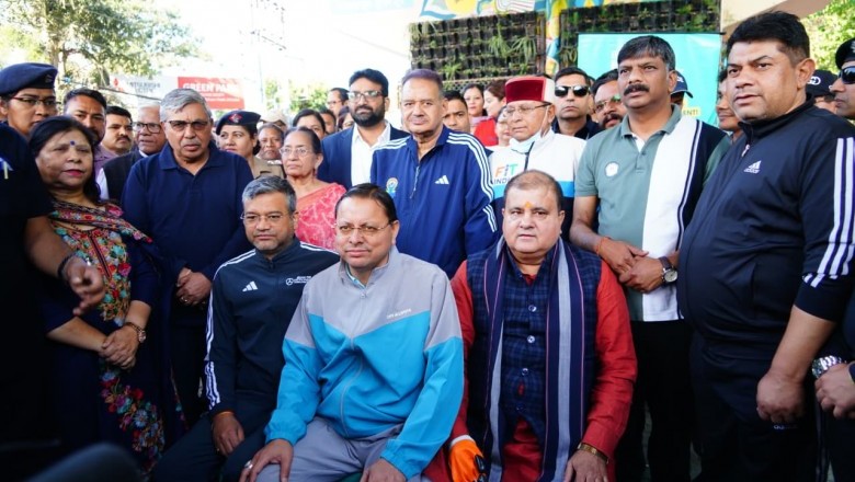 विभिन्न वार्डों में सफाई, कूड़ा निस्तारण तथा जनजागरूकता कार्यक्रम किए गए आयोजित