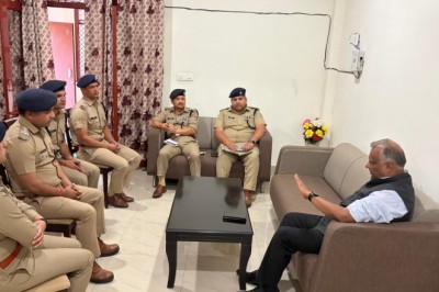 श्रद्धालुओं की सुरक्षा के साथ ही सुरक्षित यात्रा हेतु लिया फीडबैक, अधिकारियों को दिए आवश्यक दिशा-निर्देश