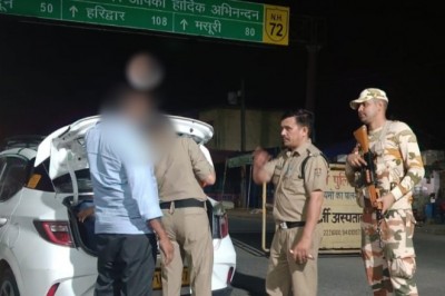 एसएसपी देहरादून के निर्देशों पर सम्पूर्ण जनपद में दून पुलिस द्वारा लगातार चलाया जा रहा सघन चेकिंग अभियान