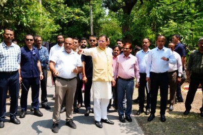 मुख्यमंत्री आवास परिसर में 3-बी गार्डन (बी-फ्रेंडली, बटरफ्लाई-फ्रेंडली एवं बर्ड-फ्रेंडली गार्डन) के निर्माण कार्य का शुभारम्भ