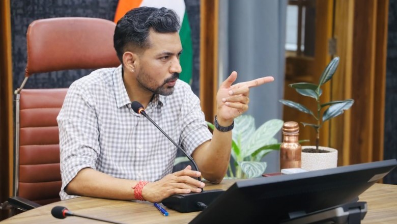 ई-ऑफिस व्यवस्था प्रभावी एवं सुगम बनाने के डीएम ने दिए निर्देश