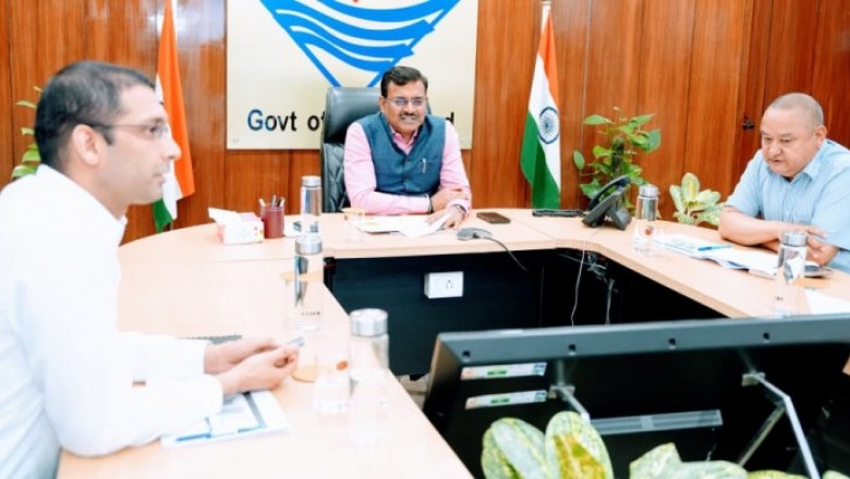 मुख्य सचिव श्री आनन्द बर्द्धन ने मंगलवार को सचिवालय स्थित अपने सभागार में पर्यटन विभाग की समीक्षा की