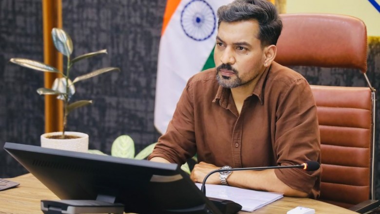 जिला प्रशासन के प्रयासों से 112 ड्रॉपआउट छात्राओं को स्कूल में मिला दाखिला;