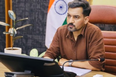 जिला प्रशासन के प्रयासों से 112 ड्रॉपआउट छात्राओं को स्कूल में मिला दाखिला;