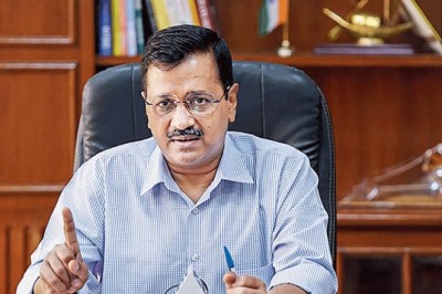 केजरीवाल  ने खोला वादों  का पिटारा , गुजरात में बच्चों  को देंगे मुफ्त  शिक्षा