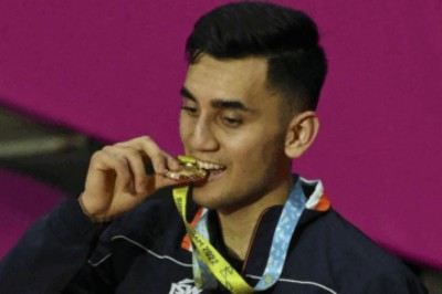 पदक  विजेताओं के लिए  1.5 करोड़ के नकद पुरस्कार की घोषणा करेगा बैडमिंटन संघ