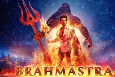 रणबीर ने दी प्रभास को पछाडि, दुनियाभर के बॉक्स ऑफिस पर तोड़ा बाहुबली की कमाई का रिकॉर्ड