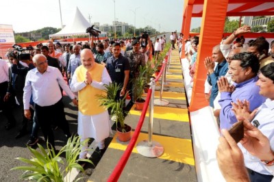 अमित शाह का दो दिवसीय गुजरात दौरा आज से, मेलडी माता मंदिर में की पूजा-अर्चना