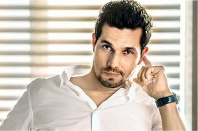 एक्टर से डायरेक्टर बने रणदीप हुड्डा, फिल्म में मुख्य किरदार के साथ संभाली निर्देशन की कमान