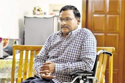 डीयू के पूर्व प्रोफेसर जीएन साईबाबा को बड़ा झटका, सुप्रीम कोर्ट ने रिहाई पर लगाई रोक