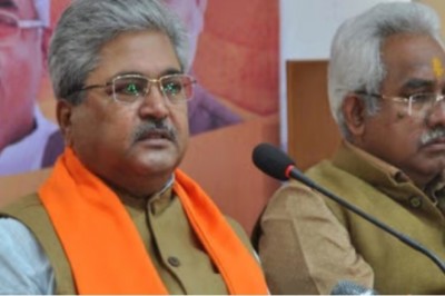 Uttarakhand: प्रभारी जिलों में प्रवास करेंगे सभी मंत्री, दुष्यंत गौतम ने ली निकाय और लोस चुनाव की तैयारी बैठक