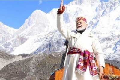 उत्तराखंड में मोदी, हिमाचल तक अहसास, सुर्खियों में पोशाक