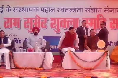 Rudrapur: मेडिकल कॉलेज पहुंचे राज्यपाल, विशिष्ट कार्यों के लिए सात महान विभूतियों को किया सम्मानित