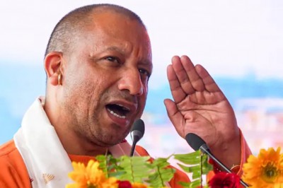 प्रबुद्ध सम्मेलन में बोले CM योगी, स्मार्ट के साथ सेफ सिटी के लिए काम कर रही सरकार