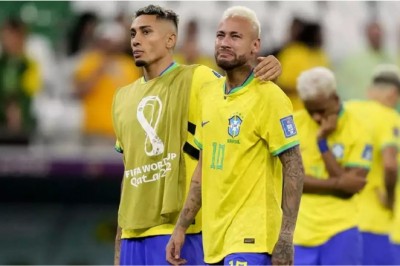 FIFA WC: विश्व कप से बाहर होने के बाद अंतरराष्ट्रीय फुटबॉल को छोड़ सकते हैं नेमार