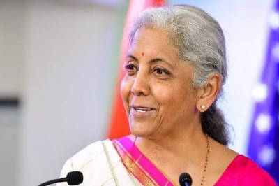 वित्त मंत्री निर्मला सीतारमण AIIMS में भर्ती, प्राइवेट वॉर्ड में चल रही जांच