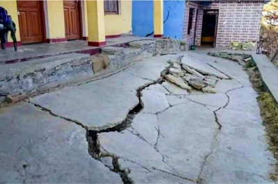 Joshimath Sinking: राहत एवं बचाव कार्यों के लिए जोशीमठ में 10 अधिकारी तैनात