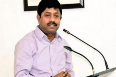 UP: मंत्री नंद गोपाल नंदी को कोर्ट ने एक साल की सुनाई सजा, एससी-एसटी एक्ट से जुड़ा था मामला