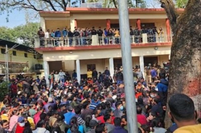 Dehradun : युवाओं को नहीं अब भरोसा, बोले-क्या गारंटी है और परीक्षाओं में नहीं हुई धांधली