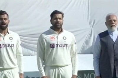 IND vs AUS: राष्ट्रगान के दौरान एक साथ दिखे प्रधानमंत्री मोदी, विराट कोहली और रोहित शर्मा