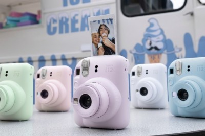 FUJIFILM INSTAX mini 12 इंस्टैंट कैमरा भारत में लॉन्च, कीमत 10 हजार रुपये से भी कम