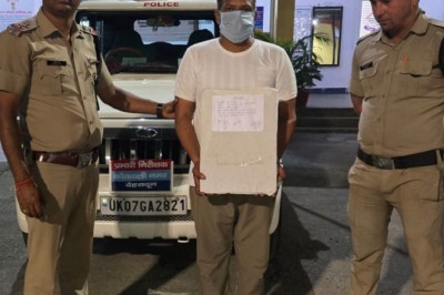 रिकॉर्ड रूम से रजिस्टर चुरा कर राजपुर रोड स्थित भूमि का दाखिल खारिज किसी अन्य के नाम पर चढ़ाने की फिराक में अभियुक्त गिरफ्तार