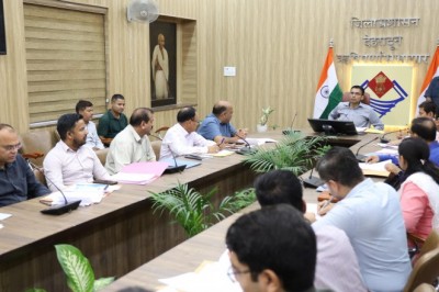 राज्य के विकास, सेवाओं और बुनियादी ढांचे के लिए राजस्व प्राप्ति जरूरी