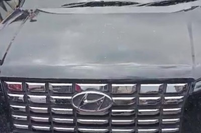 बिना नम्बर प्लेट की गाडी में हूटर बजाकर दबंगई दिखाने वाले की दून पुलिस ने उतारी खुमारी।