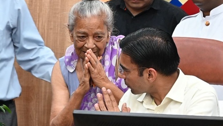 तहसील, थाना, अवर न्यायालय से थकहार बुजुर्ग दम्पति पंहुचे डीएम न्यायालय; पहली सुनवाई में ही निर्णय