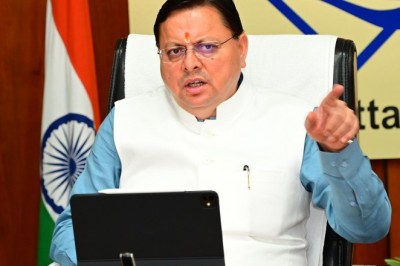 मंदिरों में भीड़ प्रबंधन, श्रद्धालु पंजीकरण, पैदल मार्गों और सीढ़ियों का चौड़ीकरण, अतिक्रमण हटाने तथा अन्य सभी मूलभूत सुविधाओं की उपलब्धता सुनिश्चित की जाए