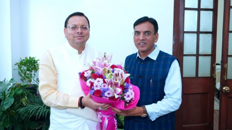 मुख्यमंत्री श्री पुष्कर सिंह धामी ने आज नई दिल्ली में केंद्रीय युवा कार्यक्रम एवं खेल मंत्री डॉ. मनसुख मांडविया से कि भेंट