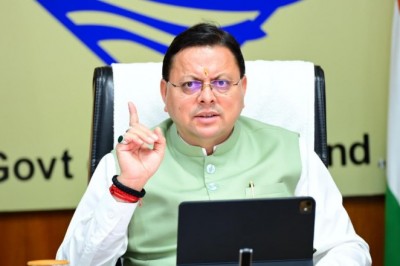 मुख्यमंत्री श्री पुष्कर सिंह धामी ने बुधवार को सचिवालय में उच्च स्तरीय बैठक कर राज्य की कानून-व्यवस्था, सड़कों की स्थिति, सेवा पखवाड़ा एवं अन्य जनहित से जुड़े विषयों की समीक्षा की