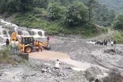 ,बाढवाला-जुडडो मोटर मार्ग पर घंटों बाधित रहा आवागमन