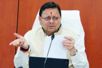 मुख्यमंत्री श्री पुष्कर सिंह धामी ने गुरुवार को आईटी पार्क स्थित राज्य आपदा परिचालन केंद्र  से प्रदेशभर में अतिवृष्टि से प्रभावित क्षेत्रों की  समीक्षा की