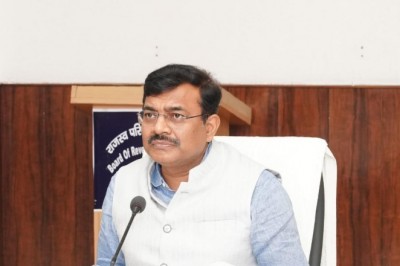 धारा 34 और 143 से सम्बन्धित वादों के निस्तारण के लिए चलाया जाए अभियानः अध्यक्ष राजस्व परिषद