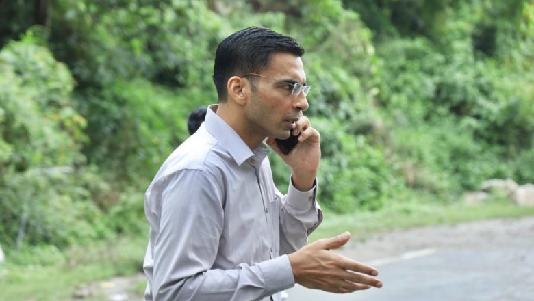 17 लाख के लोन का ऋण बीमा होने के बावजूद बैंक द्वारा विधवा माता व दिव्यांग बच्चों को किया जा रहा था प्रताडित़; विगत सप्ताह देर सायं क्लेक्टेªट में डीएम से मिला था पूरा परिवार;