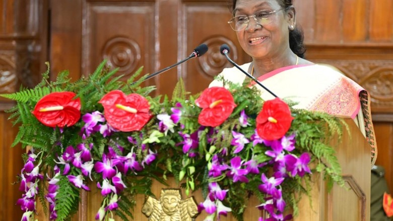 जनता के प्रति निरंतर उत्तरदाई बने रहना संसदीय प्रणाली की शक्ति भी और चुनौती भी