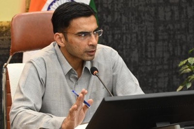 डीएम के आदेश पर 13 घंटे बैरियर मुक्त रहा लच्छीवाला टोल प्लाजा, आशा रोडी बैरियर