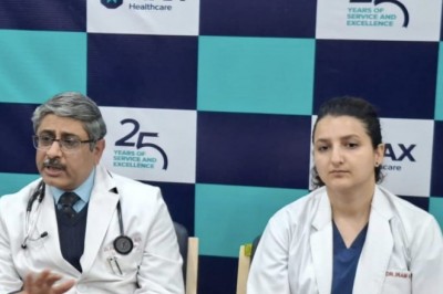 मैक्स सुपर स्पेशलिटी हॉर्स्पिटल के चिकित्सकों के कुशल प्रयासों से एक 45 वर्षीय स्कूल शिक्षिका को विंडपाइप (श्वासनली) की दुर्लभ व जानलेवा चोट से बचा लिया गया