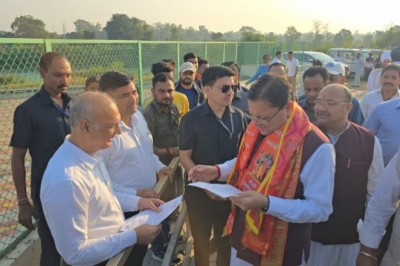 मुख्यमंत्री ने खटीमा में सुनीं जनसमस्याएं, अधिकारियों को दिए त्वरित एवं प्रभावी निस्तारण के निर्देश